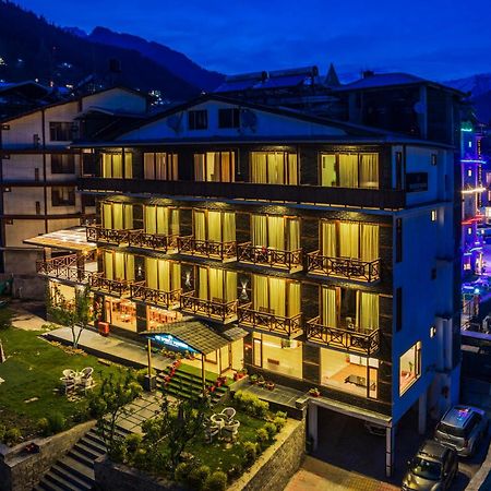 The Spruce Mansion Hotel มะนาลี ภายนอก รูปภาพ